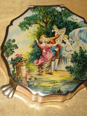 Vintage Stratton 3 Foot Gold Tone Victorian Couple Cherub Trinket Jewelry Box